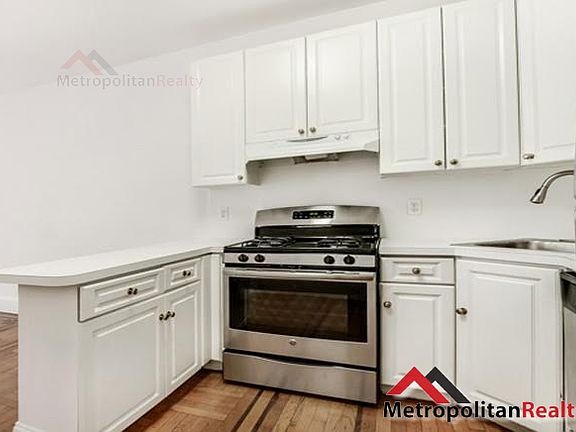 5th image of 519 8th St APT 1