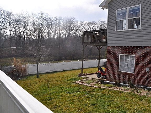 5th image of 522 W Prancer Dr S