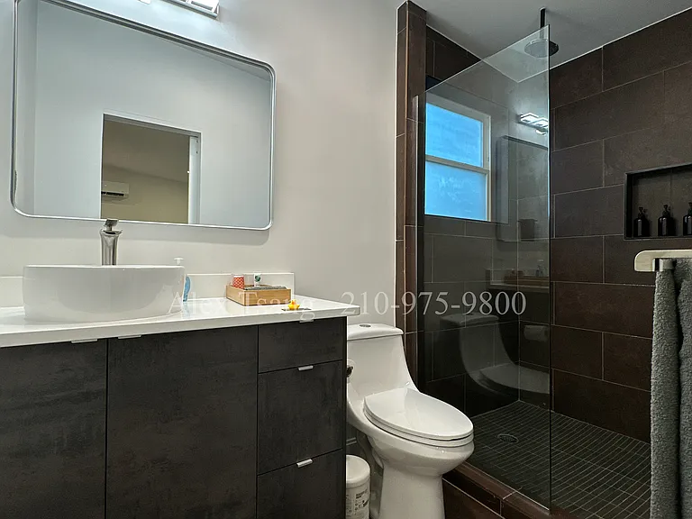 316 Toledo St #102 — Photo 17