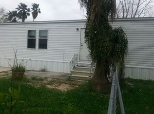 28 W Henderson Rd, Indian Lake, TX 78566