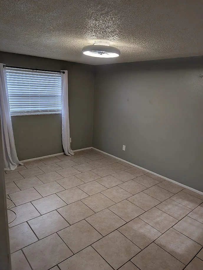 Updated 3 Bedroom Home in the Heart of Dunedin | Golf Cart Friendly | Private Fenced Yard — Photo 3