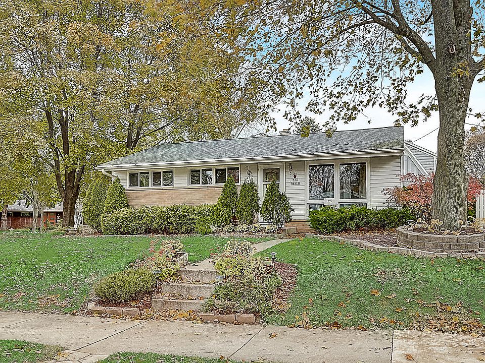 1st image of N72W6126 Appletree Ln