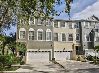 1404 Harbour Walk Rd, Tampa, FL 33602