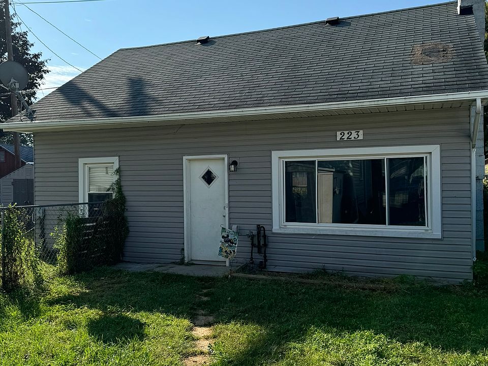 1st image of 225 N Main St #1