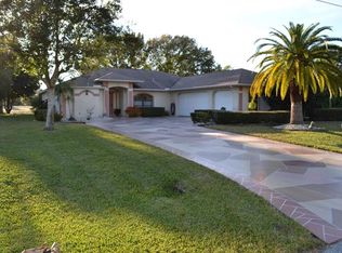 35 Clubhouse Pl, Rotonda West, FL 33947