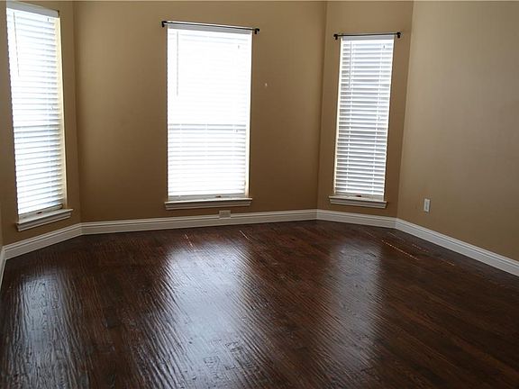 5th image of 2261 White Rock Ln