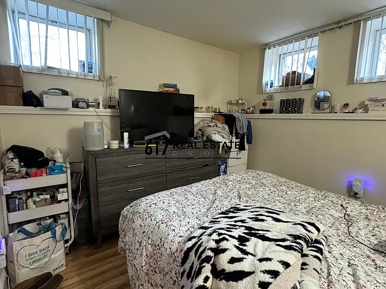 94 Pleasant St #1 — Photo 6