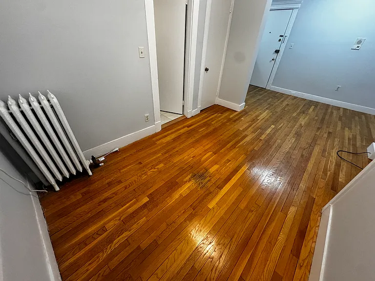 31 Orkney Rd #5 — Photo 14