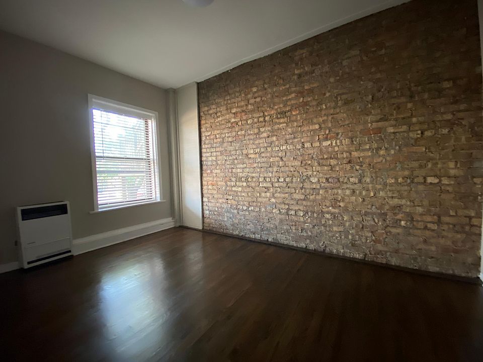 1st image of 3427 N Elaine Pl #2
