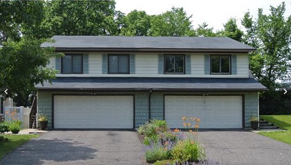 3 Bedroom / 2 Bath Duplex in the HEART of St. Louis Park