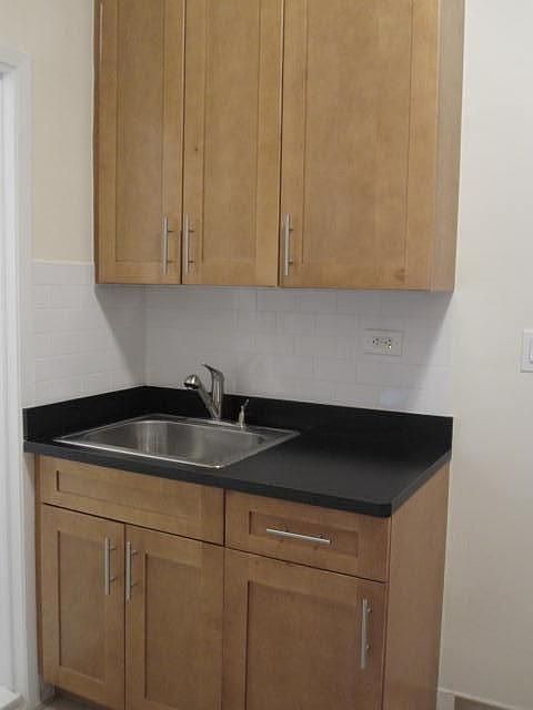 2nd image of 93 Clinton St APT 4