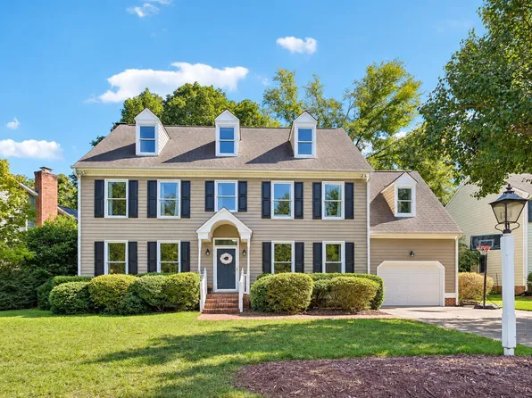 1780 Dunmore Pl, Chapel Hill, NC 27517
