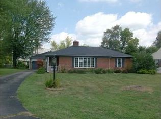 32 Linden Ln, Anderson, IN 46011