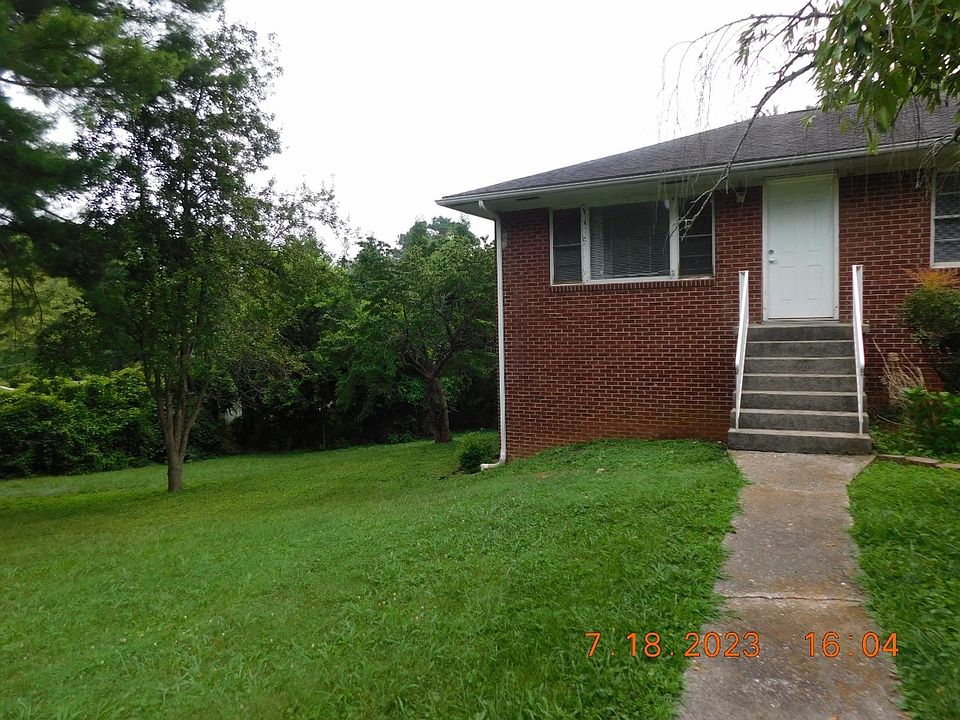 1st image of 3800 Woodlake Dr