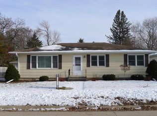 214 Charles St, Charles City, IA 50616