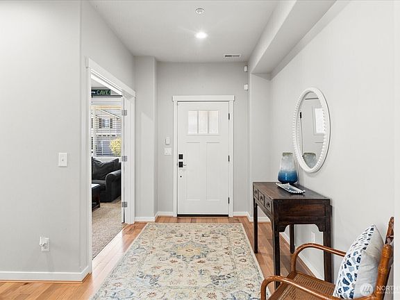 5th image of 1074 Ridge Street