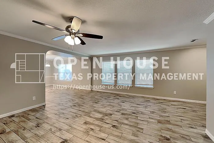 4 bed, 2.0 bath, 1769 sqft, $2,250 — Photo 4
