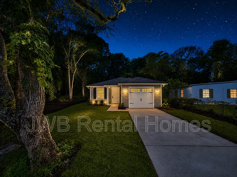 5652 Verbena Rd — Photo 10