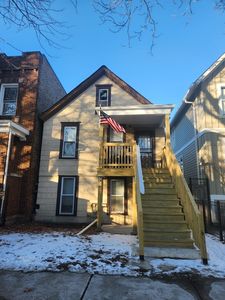1820 W Berwyn Ave, Chicago, IL, 60640