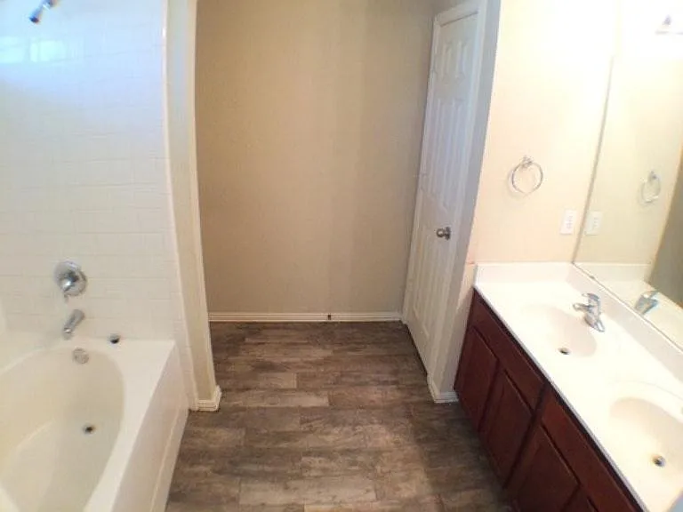 1330 Kingston Pl — Photo 8