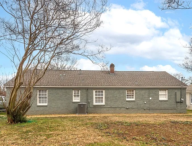 4958 Welchshire Ave — Photo 23