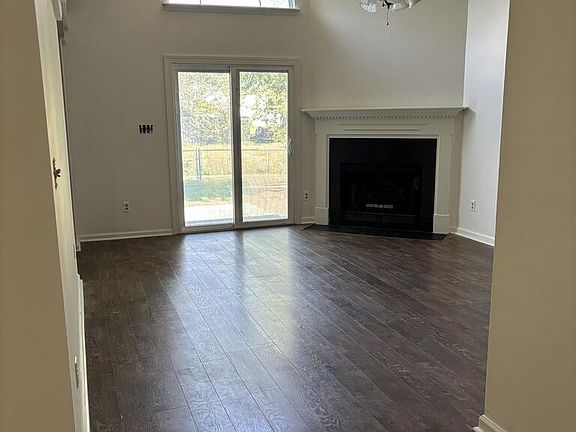 4th image of 2901 Stonewater Dr