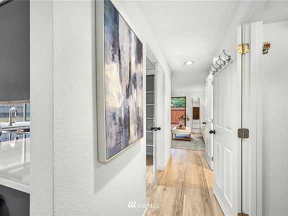 4th image of 4514 176th St SW APT F4
