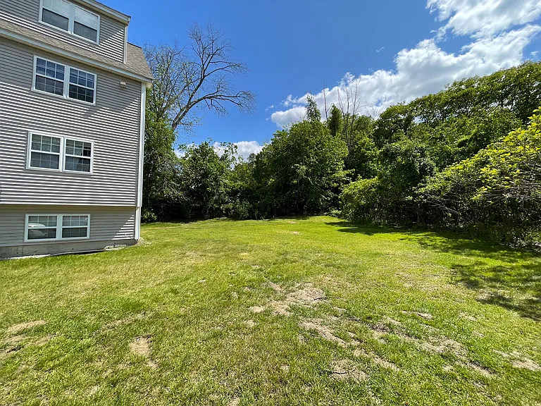 104 Middlesex Rd #2 — Photo 23