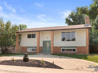 381 N 18th St NE, Medicine Hat, AB T1C 1A7