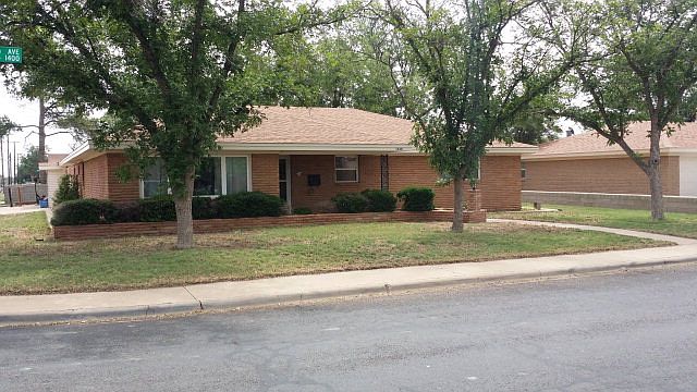 1st image of 1436 Custer Ave