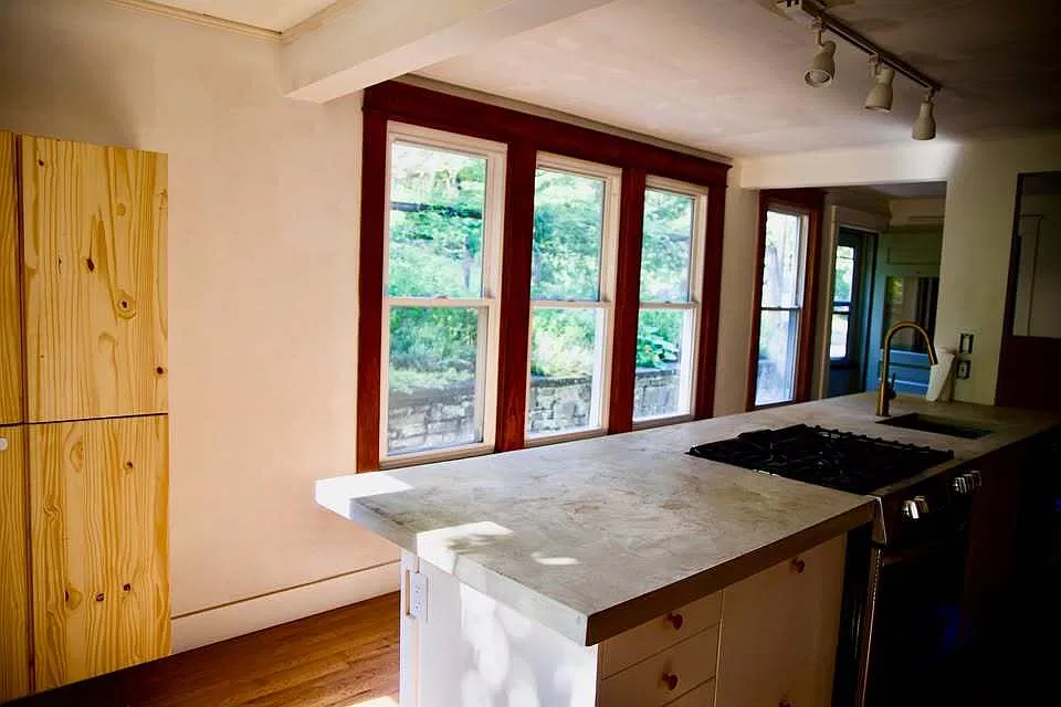 3 bed, 1320 sqft, $2,950 — Photo 3