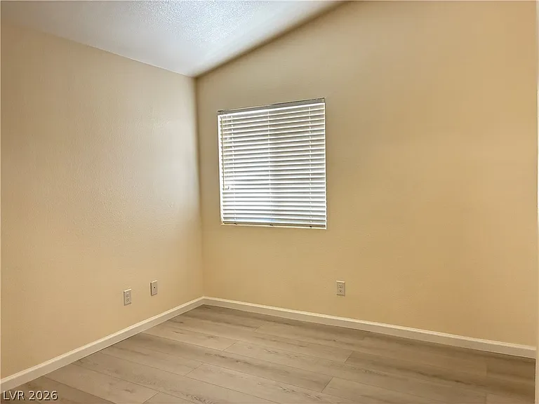 688 Pansy Pl — Photo 7