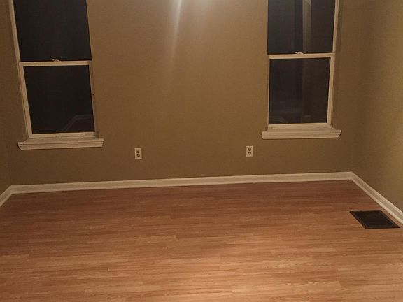 5th image of 1248 Rosemont Ave