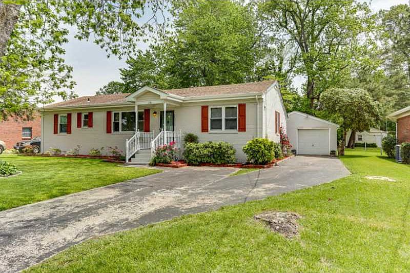 2nd image of 136 Kidd Blvd
