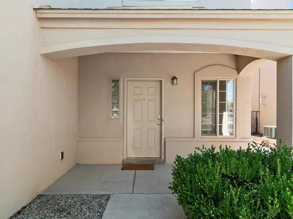 9544 Valletta Ave NW, Albuquerque, NM 87120