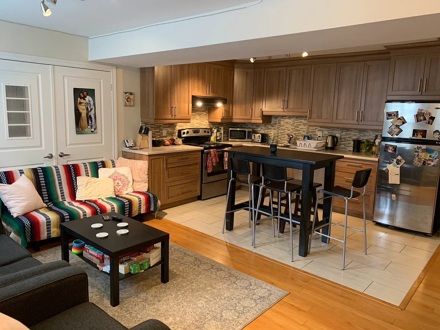 3 bed, 1300 sqft, $3,000 — Photo 2