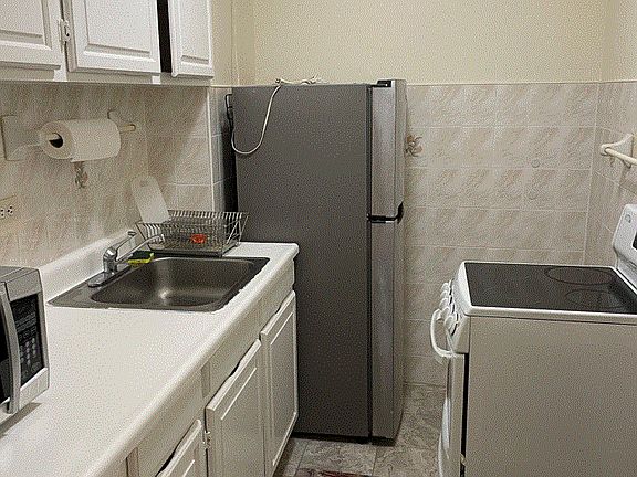 5th image of 130 Water St APT 2E