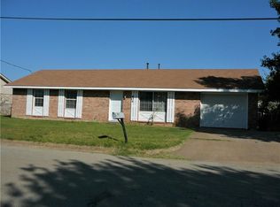 404 Kinson St, Granbury, TX 76048