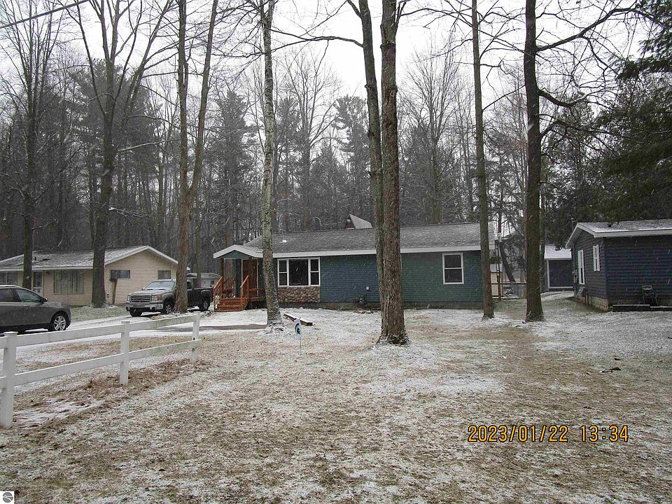 144 E Tawas Lake Rd, East Tawas, MI 48730 Zillow
