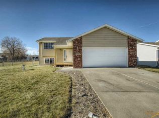 4505 Three Rivers Dr, Rapid City, SD 57701