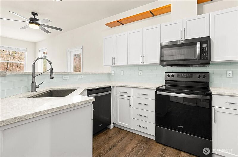 4th image of 17426 Bothell Way NE #A302