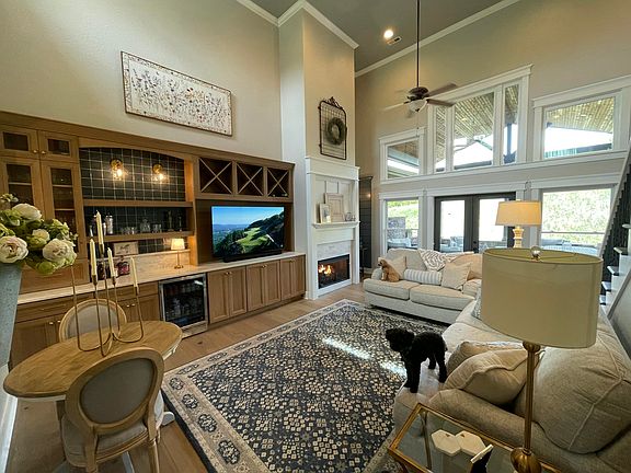 2nd image of 24 Canyon Villa Lane
