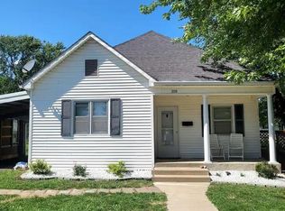 209 Pace St, Macon, MO 63552