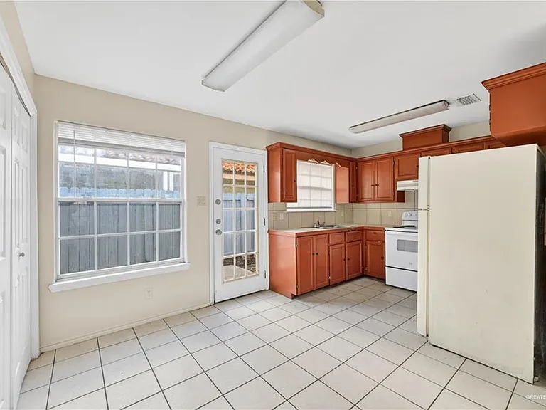 2505 Redbud Ave #A — Photo 6
