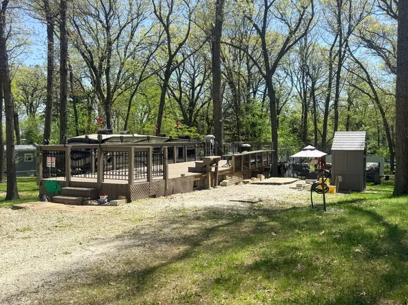 10-71 Woodhaven Lakes, Sublette, IL 61367