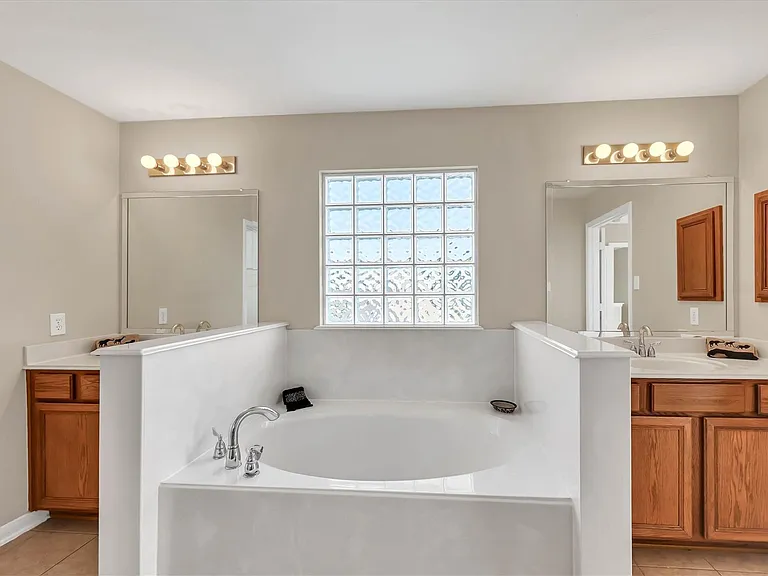 9314 Fanwick Ct — Photo 34