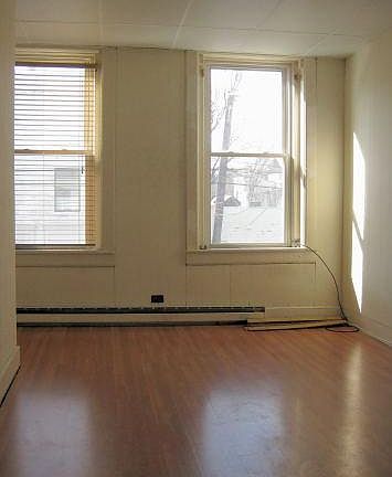 3rd image of 320 New York Ave APT 2