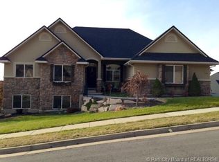 1699 N Grand View Dr, Farmington, UT 84025