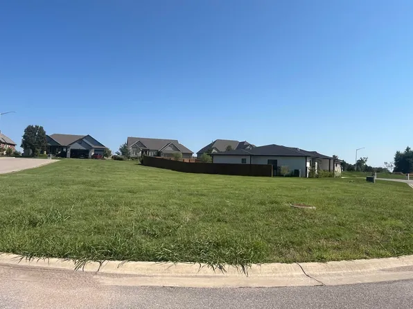 4674 W Emerald Bay Ct, Wichita, KS 67205