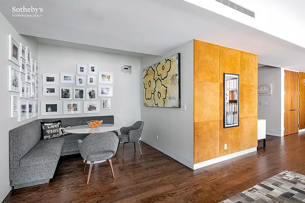 Sold by Sotheby's International Realty | media 4
